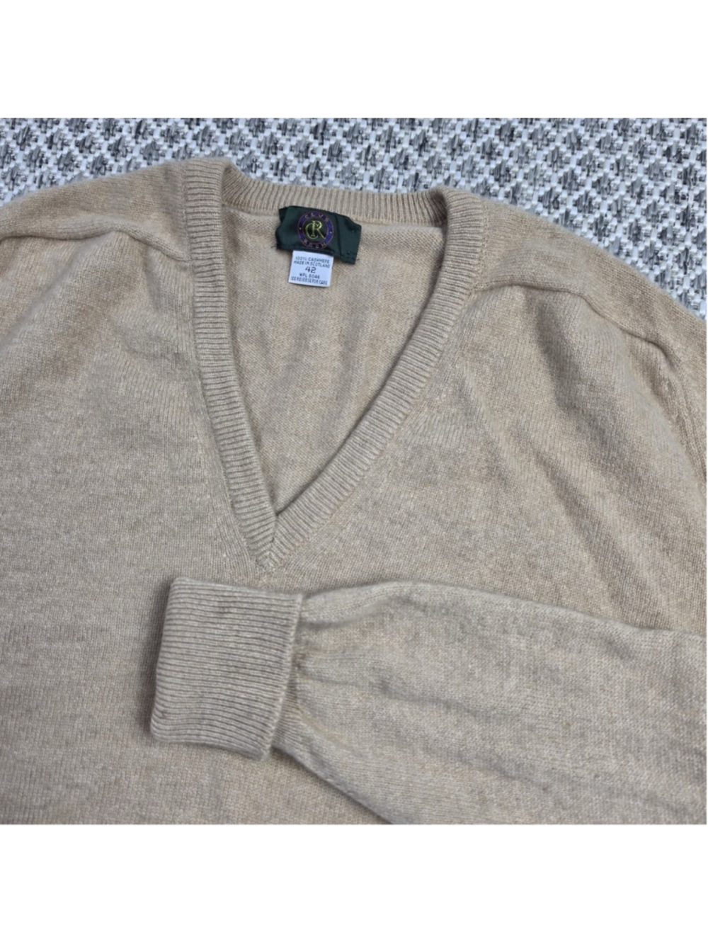 Vintage Club Room 100% Cashmere Sweater Mens 42 Beige Tan V Neck Made Scotland